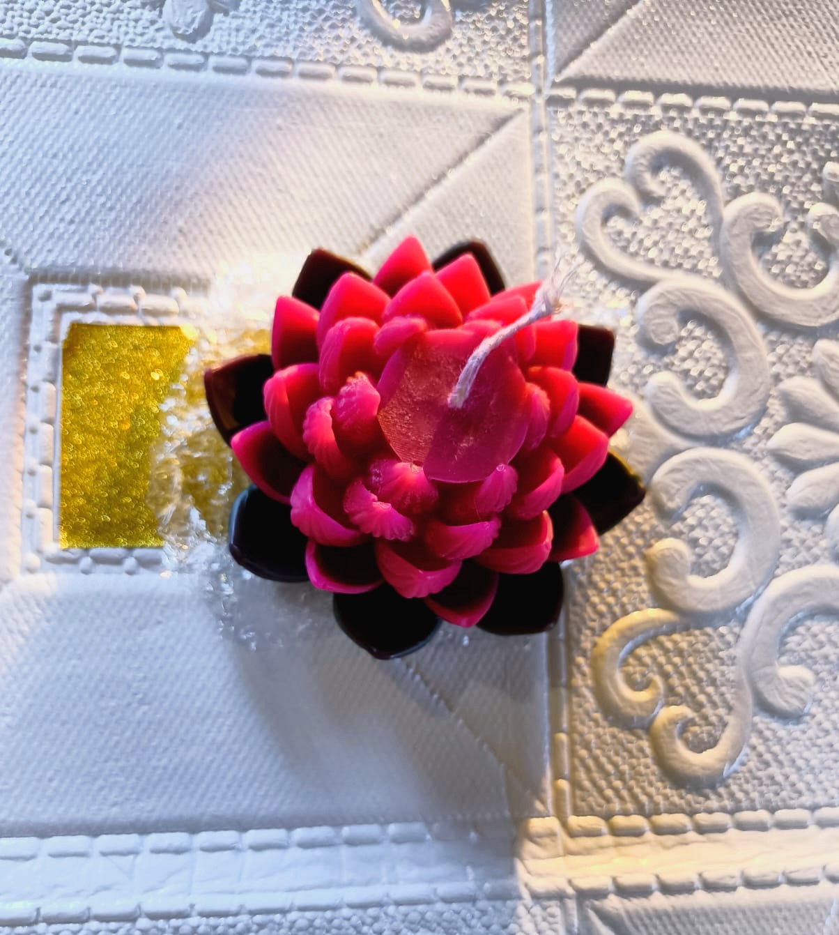 Handmade Lotus Flower with Leaf Candle ( with Fragrance)