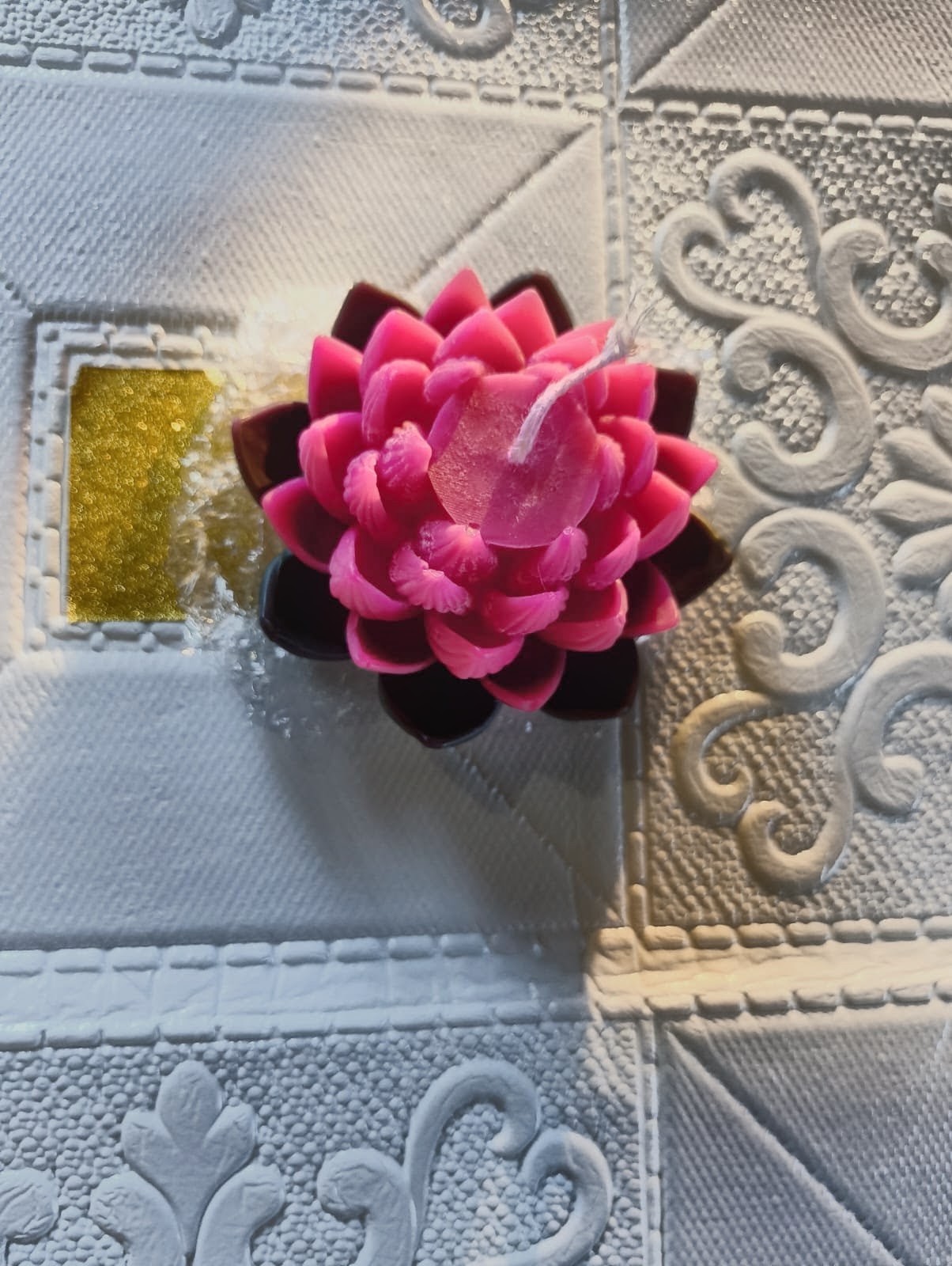 Handmade Lotus Flower with Leaf Candle ( with Fragrance) thumbnail 2