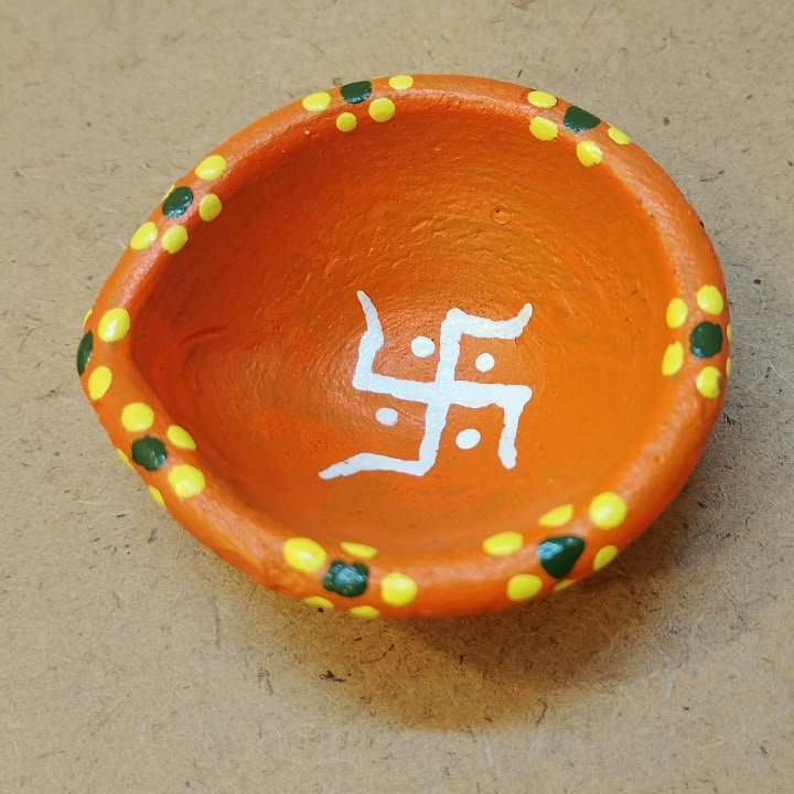 Hand Painted Terracotta Diyas for Diwali Decor (Pack of 4) thumbnail 14